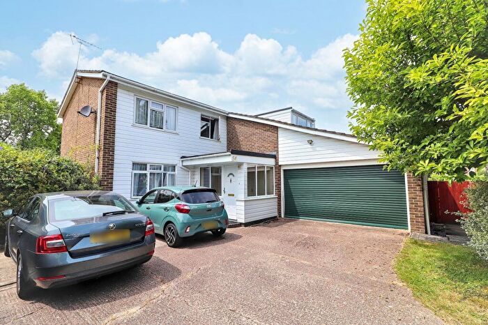 4 Bedroom Detached House For Sale In Shephall Green, Stevenage, Hertfordshire, SG2