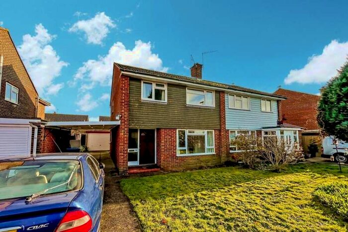 3 Bedroom Property To Rent In Poulner Close, Bognor Regis, PO22