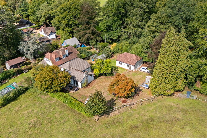 4 Bedroom Detached House For Sale In Reeds Lane, Liss, GU33