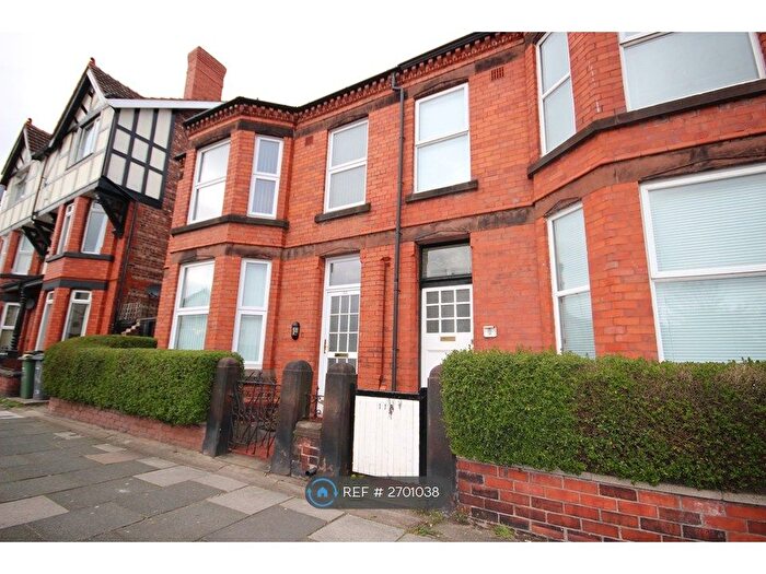 4 Bedroom Semi-Detached House To Rent In Woodchurch Lane, Birkenhead, CH42