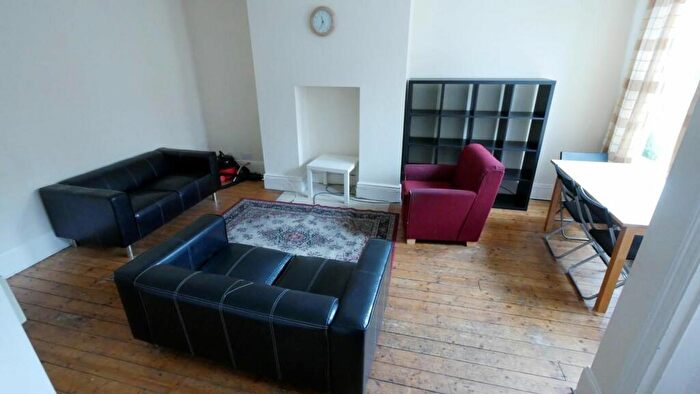 4 Bedroom Terraced House To Rent In Mayville Place, Leeds, LS6