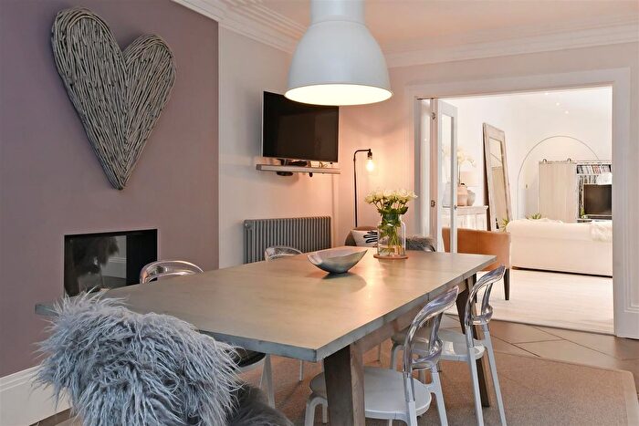 5 Bedroom Detached House For Sale In Ivy Park Road, Ranmoor, S10