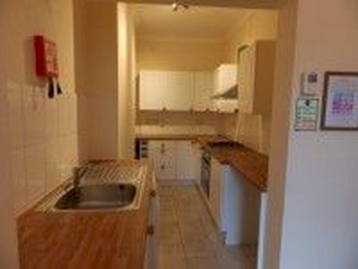 5 Bedroom Terraced House To Rent In Gwydr Crescent, Swansea, SA2