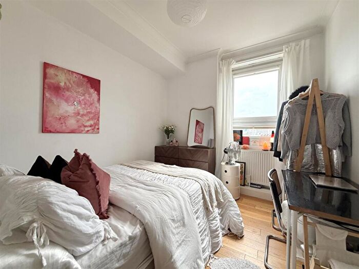 3 Bedroom Flat To Rent In Church Street, Brighton, BN1