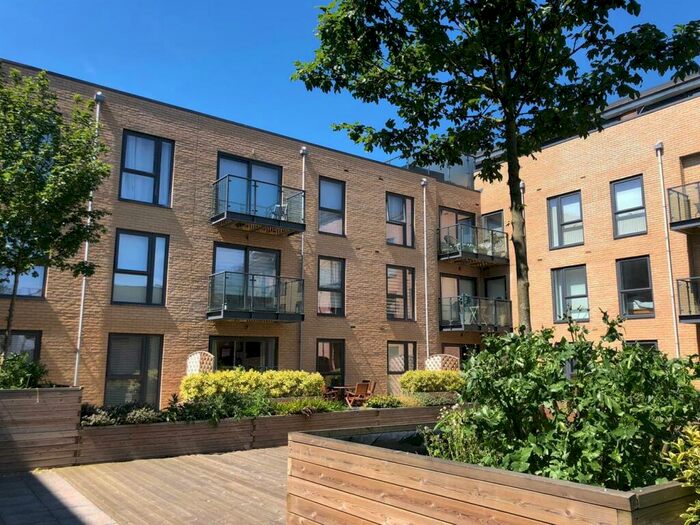 2 Bedroom Apartment To Rent In Nash Mills Wharf, Hemel Hempstead, HP3