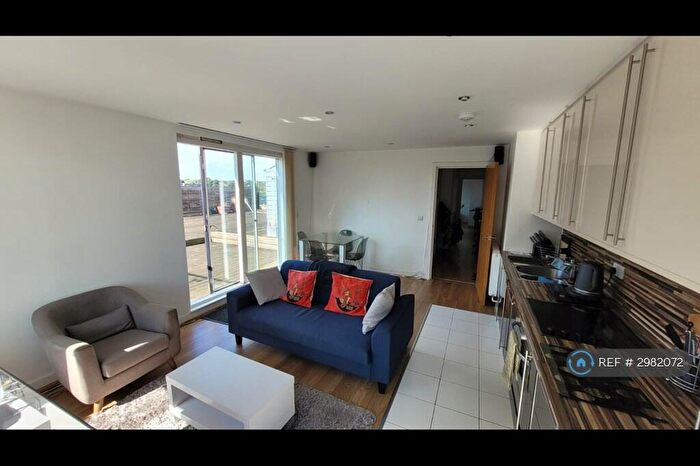 2 Bedroom Flat To Rent In Adana Building, London, SE13