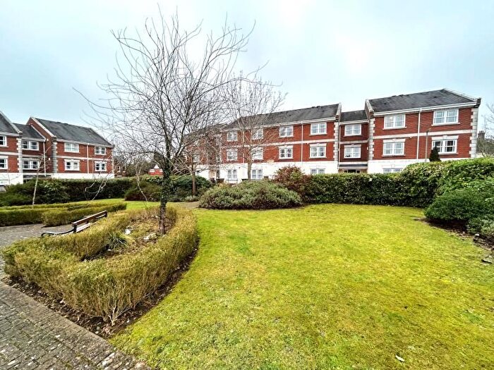 1 Bedroom Flat To Rent In Knightsbridge House, St Lukes Square, Guildford, GU1