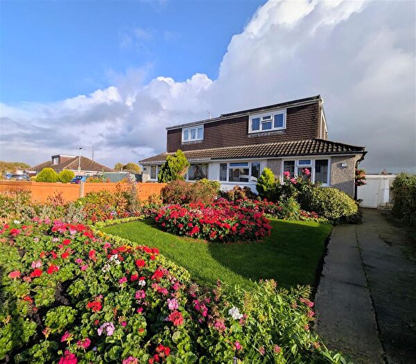 3 Bedroom Semi-Detached House For Sale In Shearwater Grove, Innsworth, Gloucester, GL3