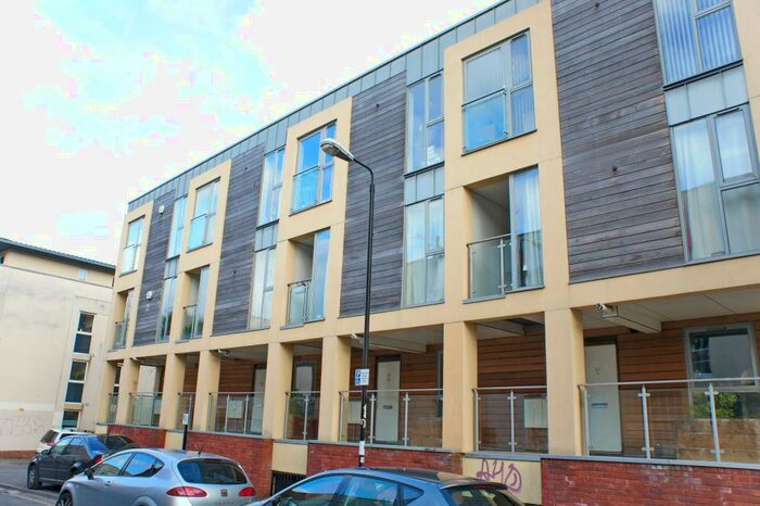 1 Bedroom Apartment To Rent In Armidale Place, Bath Buildings, Montpelier, BS6