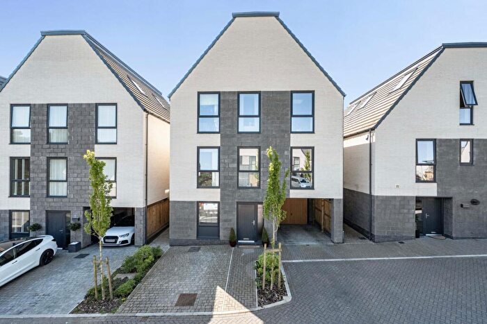 5 Bedroom Detached House For Sale In St. Marys Rise, Lydden, CT15