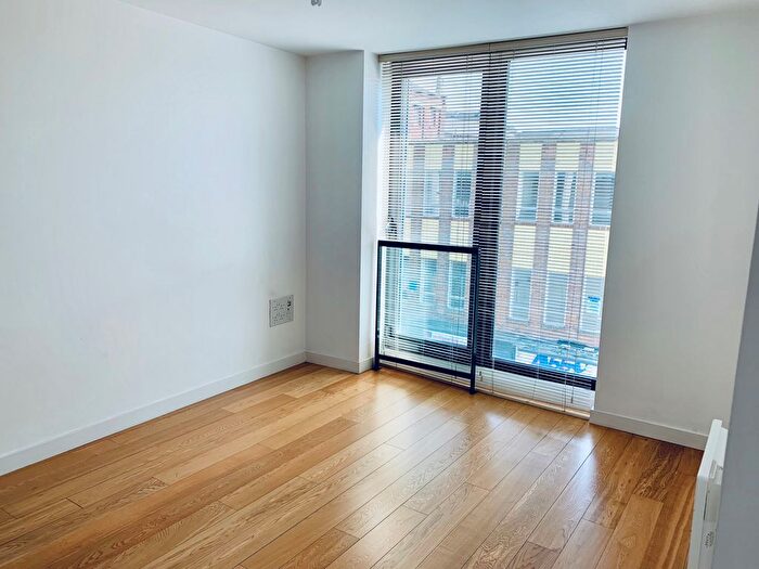 1 Bedroom Flat To Rent In Market Street, Rotherham, South Yorkshire, S60