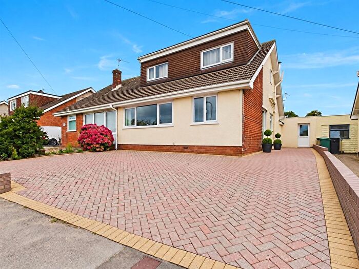 4 Bedroom Semi-Detached House For Sale In West Park Drive, Porthcawl, CF36
