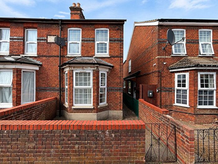 3 Bedroom Semi-Detached House To Rent In Abercromby Avenue, High Wycombe, HP12