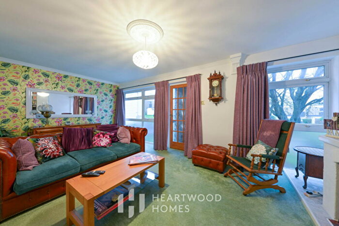 3 Bedroom Terraced House For Sale In Whitecroft, St. Albans, AL1