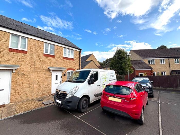 2 Bedroom Semi-Detached House For Sale In Tanner Close, Westfield, Radstock, BA3