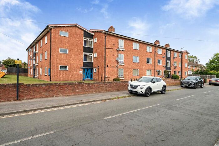 2 Bedroom Apartment For Sale In Blenheim Road, Maidenhead, SL6