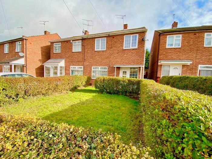 3 Bedroom Semi-Detached House To Rent In Foresters Road, Coventry, CV3