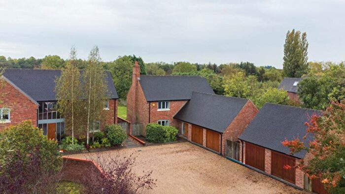 4 Bedroom Detached House For Sale In Cottons Way, Oakthorpe, DE12