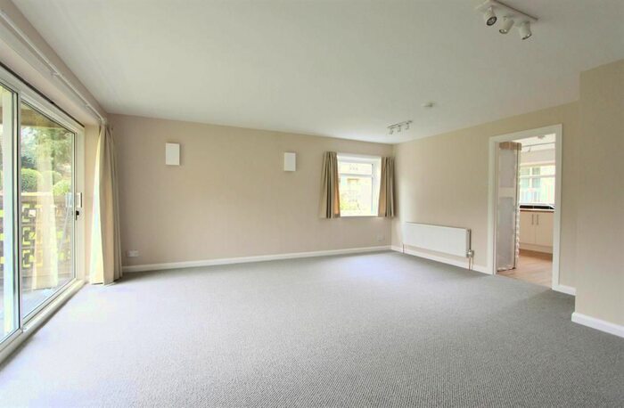 3 Bedroom Flat To Rent In Endcliffe Vale Road, Sheffield, S10