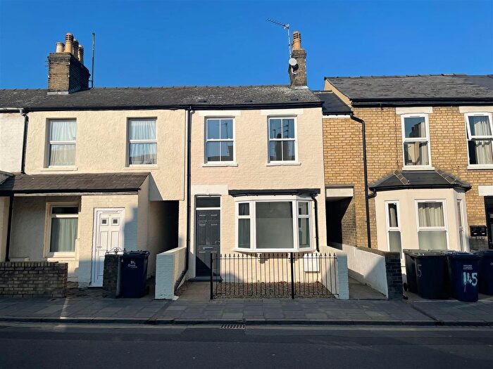 3 Bedroom Terraced House For Sale In Mill Road, Cambridge, CB1