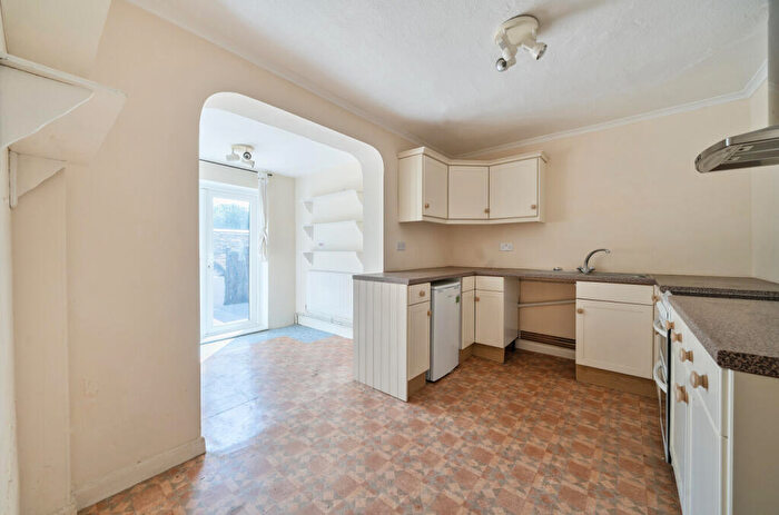 3 Bedroom Terraced House For Sale In Throop Road, Templecombe, Somerset, BA8