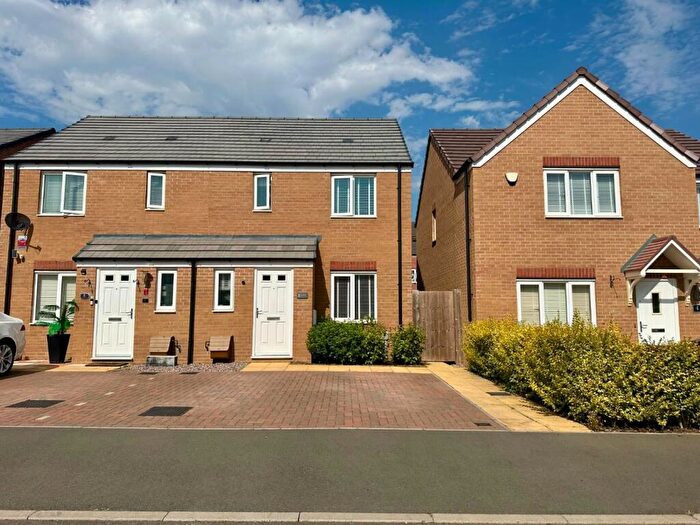 3 Bedroom Semi-Detached House For Sale In Lamport Lane, Kingsthorpe, Northampton, NN2