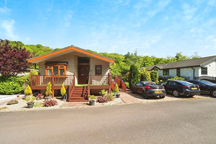 2 Bedroom Mobile/park Home For Sale In Lea Lane, Whatstandwell, Matlock, DE4