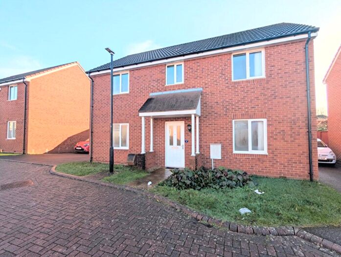 4 Bedroom Detached House To Rent In John Hall Close, Hengrove, Bristol, BS14