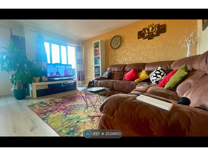 2 Bedroom Flat To Rent In Linear View, Wembley, HA9