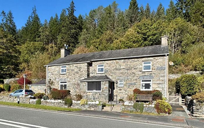4 Bedroom Detached House For Sale In Betws-Y-Coed, LL24