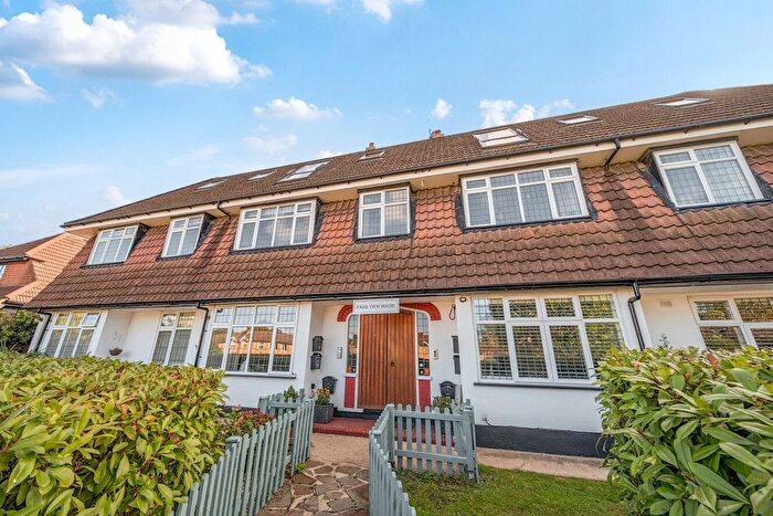 4 Bedroom Flat For Sale In Westgate Road, Beckenham, Kent, BR3