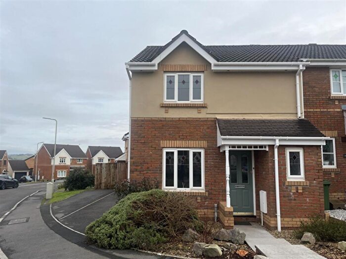 3 Bedroom Semi Detached House To Rent In Maes Y Wennol, Pontyclun, CF72