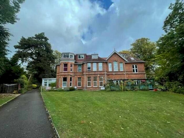 1 Bedroom Flat To Rent In Cavendish Road, Dean Park Road, Bournemouth, BH1