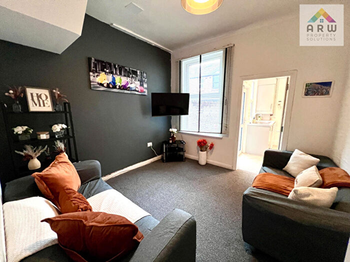5 Bedroom Terraced House To Rent In Langdale Road, Liverpool, Merseyside, L15