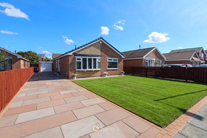 3 Bedroom Detached Bungalow For Sale In Stonecross Gardens, Bessacarr, Doncaster, DN4