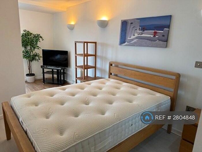 1 Bedroom Flat To Rent In Bridgewater Place, Leeds, LS11