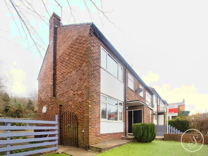 3 Bedroom Terraced House To Rent In Henconner Lane, Bramley, Leeds, LS13