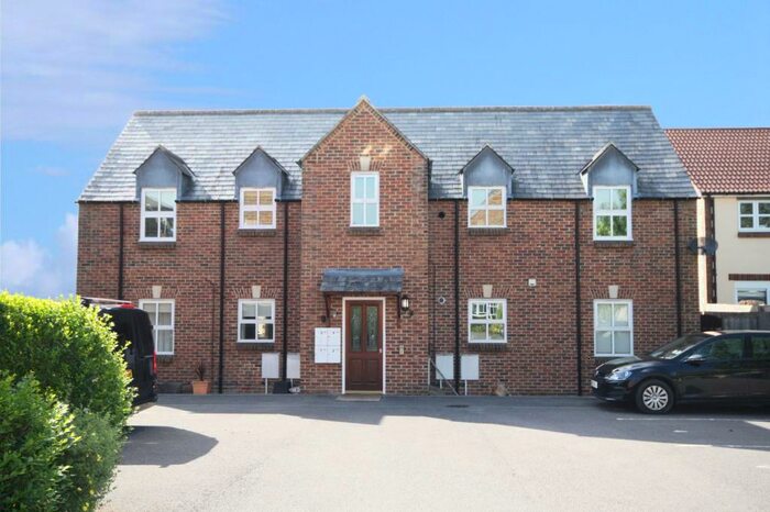 2 Bedroom Ground Flat To Rent In Buthay Court, Royal Wootton Bassett, Wiltshire, SN4