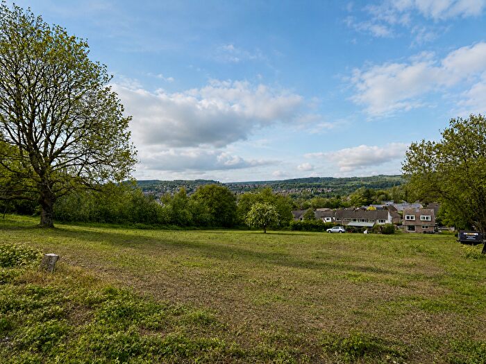 4 Bedroom Detached House For Sale In Starkholmes Road, Matlock, Derbyshire, DE4
