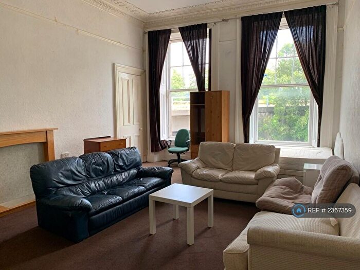 6 Bedroom Flat To Rent In West Princes Street, Glasgow, G4