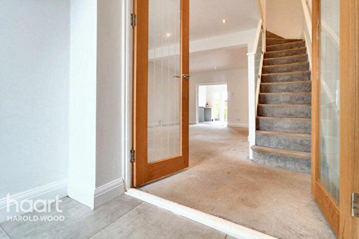 3 Bedroom End Of Terrace House For Sale In Ethelburga Road, Harold Wood, RM3