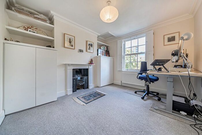 3 Bedroom Terraced House For Sale In Ashburnham Grove, Greenwich, SE10