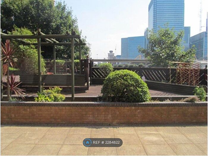 1 Bedroom Flat To Rent In Carraway Heights, London, E14