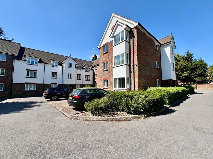 1 Bedroom Apartment To Rent In Granville Place, Elm Park Road, Pinner, HA5