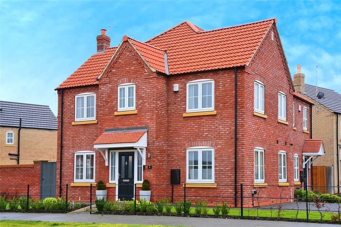 3 Bedroom Semi-Detached House For Sale In Broadley Way, Goole, DN14