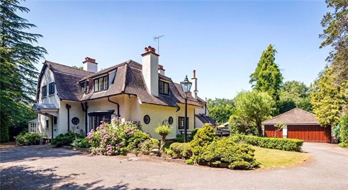 5 Bedroom Detached House For Sale In Bagshot Road, Worplesdon, Guildford, Surrey, GU3