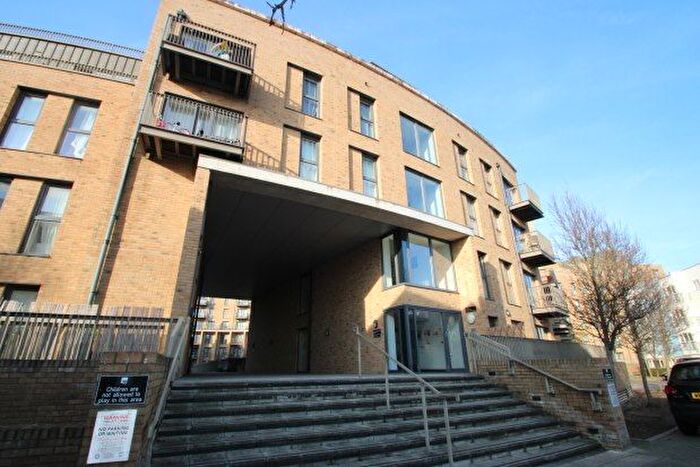 1 Bedroom Flat To Rent In Connersville Way, Croydon, CR0