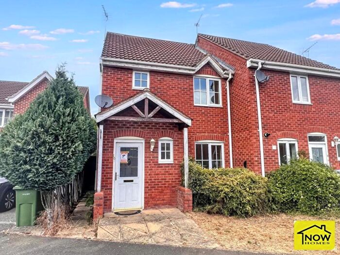 3 Bedroom Semi-Detached House For Sale In Stirling Drive, Coddington, Nottinghamshire., NG24