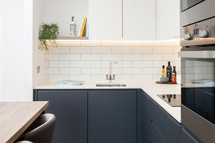 2 Bedroom Flat For Sale In Circle Square, Nobel Way, Manchester, M1