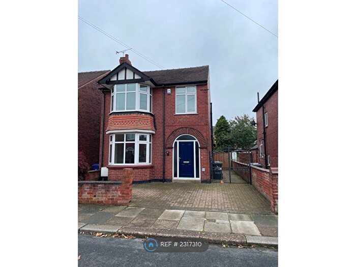 3 Bedroom Detached House To Rent In Firbeck Road, Doncaster, DN4